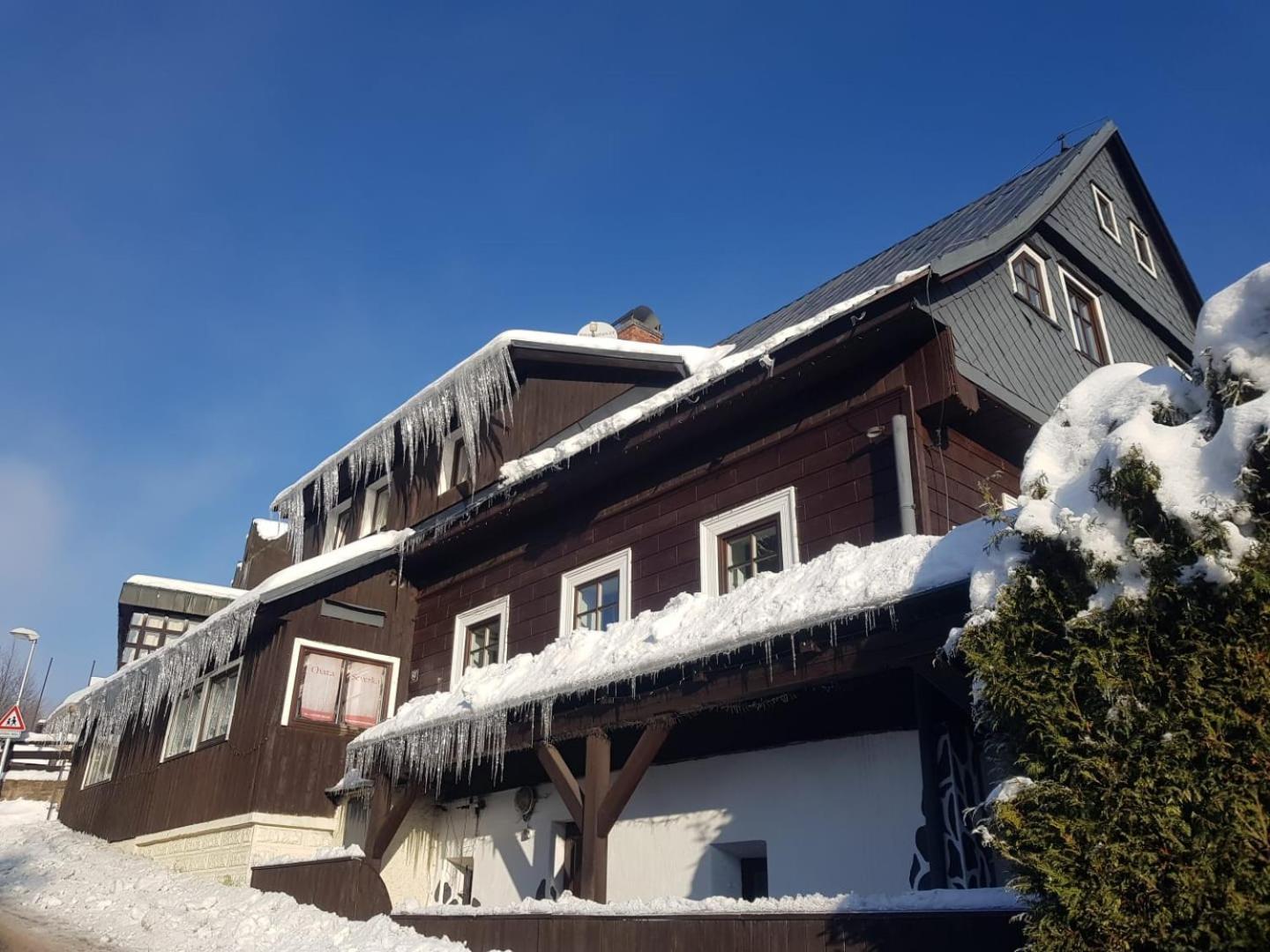 Chalet Severka Carpe Diem โรกีนีซ นัด ยีเซอโร ภายนอก รูปภาพ